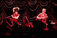 ブギ連「ブギる心」東京・東京キネマ倶楽部公演の様子。（撮影：岩佐篤樹）