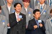 国民プロデューサー代表のナインティナイン。(c)TBS