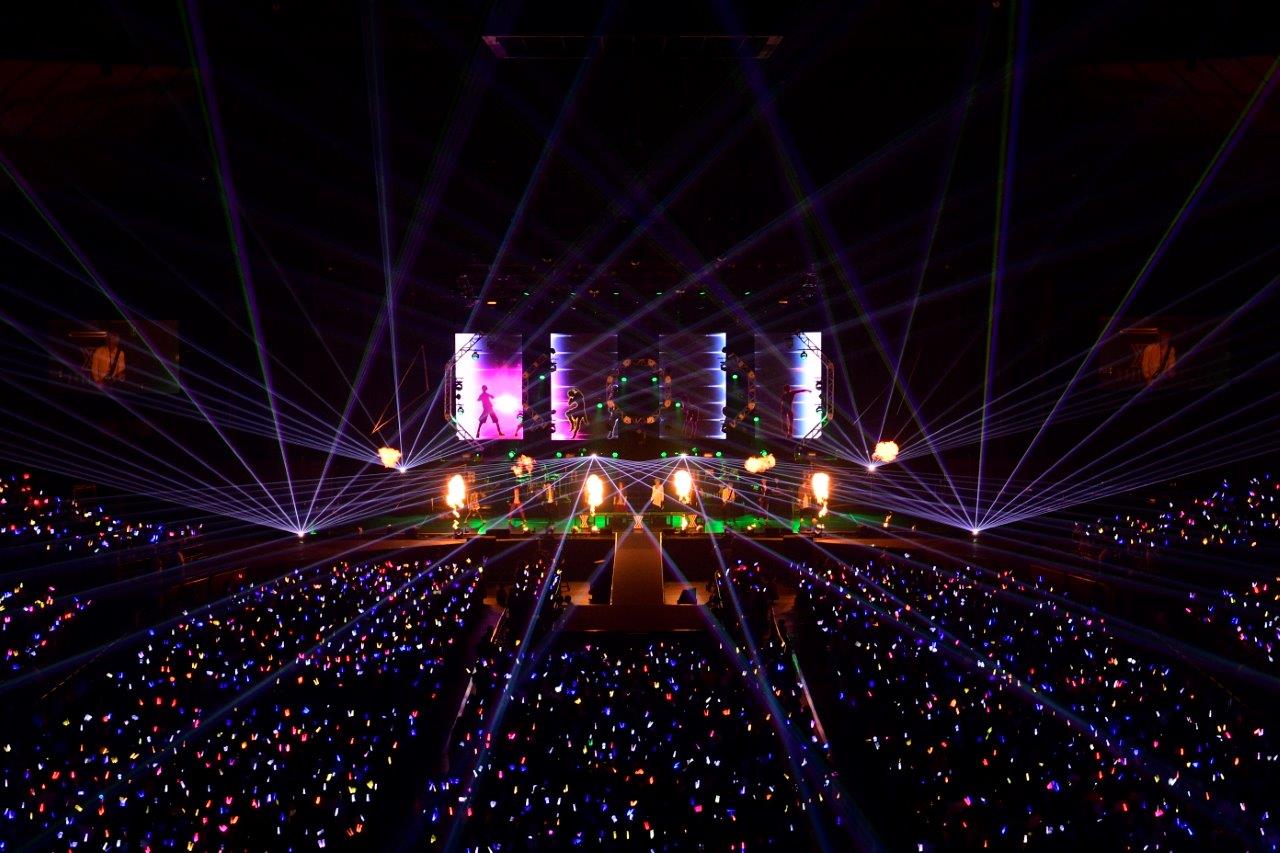 「オールナイトニッポン0（ZERO）presents XYZ TOUR 2019 -YOKOHAMA ARENA-」の様子。（撮影：小松陽祐［ODD JOB］、堀卓朗［ELENORE］、釘野孝宏）