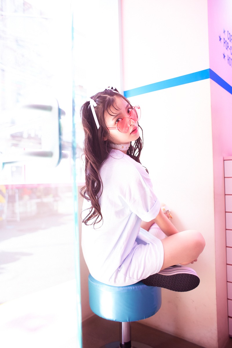 上坂すみれ「すみれいろ」掲載カット