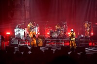 「ユニコーン100周年ツアー“百が如く”」東京・かつしかシンフォニーヒルズ モーツァルトホール公演の様子。（撮影：三浦憲治 / チームライトサム）