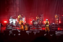 「ユニコーン100周年ツアー“百が如く”」東京・かつしかシンフォニーヒルズ モーツァルトホール公演の様子。（撮影：三浦憲治 / チームライトサム）