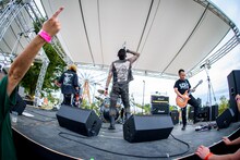 SLANG（撮影：星野健太）