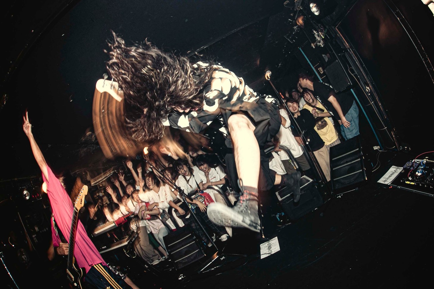 SPARK!!SOUND!!SHOW!!のライブの様子。