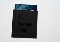 「ONE OK ROCK 2019 – 2020 "Eye of the Storm" JAPAN TOUR」の会場で配布されているリーフレット。