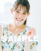 「TEAM SHACHI アートブックコレクション Vol.1 うたかたの夢 秋本帆華」購入者特典生写真サンプル(ヴィレッジヴァンガード)(c)今城純 / 小学館