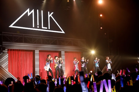 ライブ終演後に行われたMV撮影の様子。