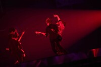 志麻（撮影：小松陽祐［ODD JOB］、堀卓朗［ELENORE］）