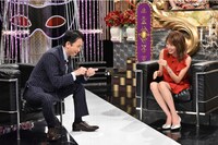 左から有吉弘行、林弓束 (c)日本テレビ