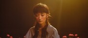 BiSH「リズム」ミュージックビデオのワンシーン。