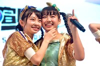 左から辻野かなみ、吉川ひより。
