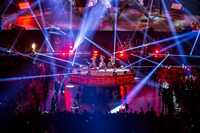 「BABYMETAL METAL GALAXY WORLD TOUR LIVE AT THE FORUM」の様子。（Photo by Taku Fujii）