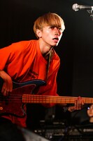 でらし（B, Cho）（撮影：松本いづみ）