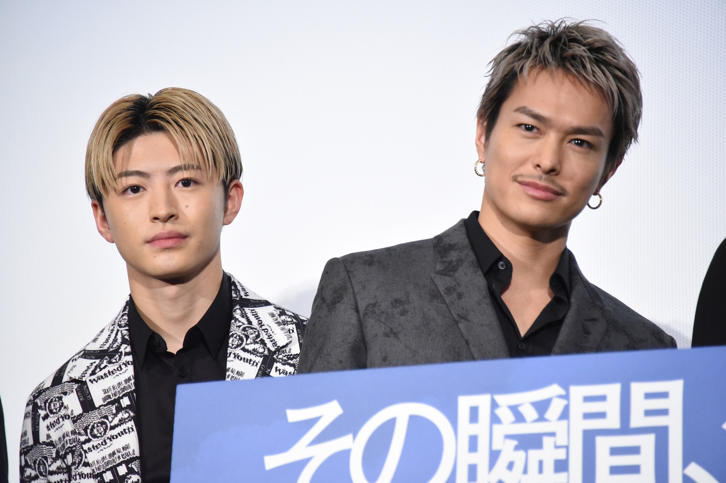 左から佐野玲於、今市隆二。
