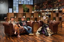 左から古田新太、いのうえひでのり、デーモン閣下。