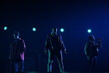 左から片寄涼太、関口メンディー、数原龍友。