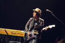 The Eight Beat Comboの高田漣（G）。（Photo by Miki Azuma）