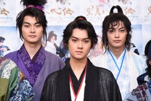 左から結木滉星、佐野勇斗、神尾楓珠。