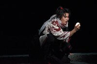 佐野勇斗演じる犬塚信乃。