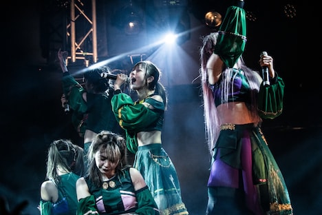 MIGMA SHELTER「Psy Spirit Tour」東京公演の様子。（撮影：稲垣謙一）