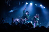 MIGMA SHELTER「Psy Spirit Tour」東京公演の様子。（撮影：稲垣謙一）