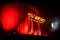 オープニングムービー上映後のステージ。（撮影：橋本塁＜SOUND SHOOTER＞、玉井信吾）