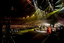 「the pillows 30th Anniversary Thank you, my highlight vol.05 "LOSTMAN GO TO YOKOHAMA ARENA"」の様子。（撮影：橋本塁＜SOUND SHOOTER＞、玉井信吾）