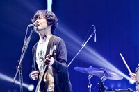 山中さわお（Vo, G）（撮影：橋本塁＜SOUND SHOOTER＞、玉井信吾）