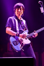 真鍋吉明（G）（撮影：橋本塁＜SOUND SHOOTER＞、玉井信吾）