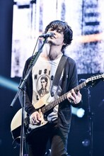 山中さわお（Vo, G）（撮影：橋本塁＜SOUND SHOOTER＞、玉井信吾）