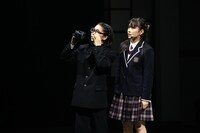 左から野中ここな、藤平華乃。(c)Hajime Oba