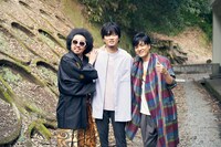 左からレキシ、秦基博、森山直太朗。（写真提供：オーガスタレコード）