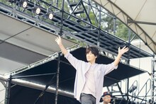 秦基博（写真提供：オーガスタレコード）