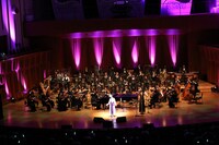 悠木碧「レナトス」の様子。（写真提供：日本コロムビア）