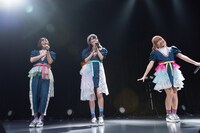 simpatix。左から柚餅子みこ、高井つき奈、可恩。