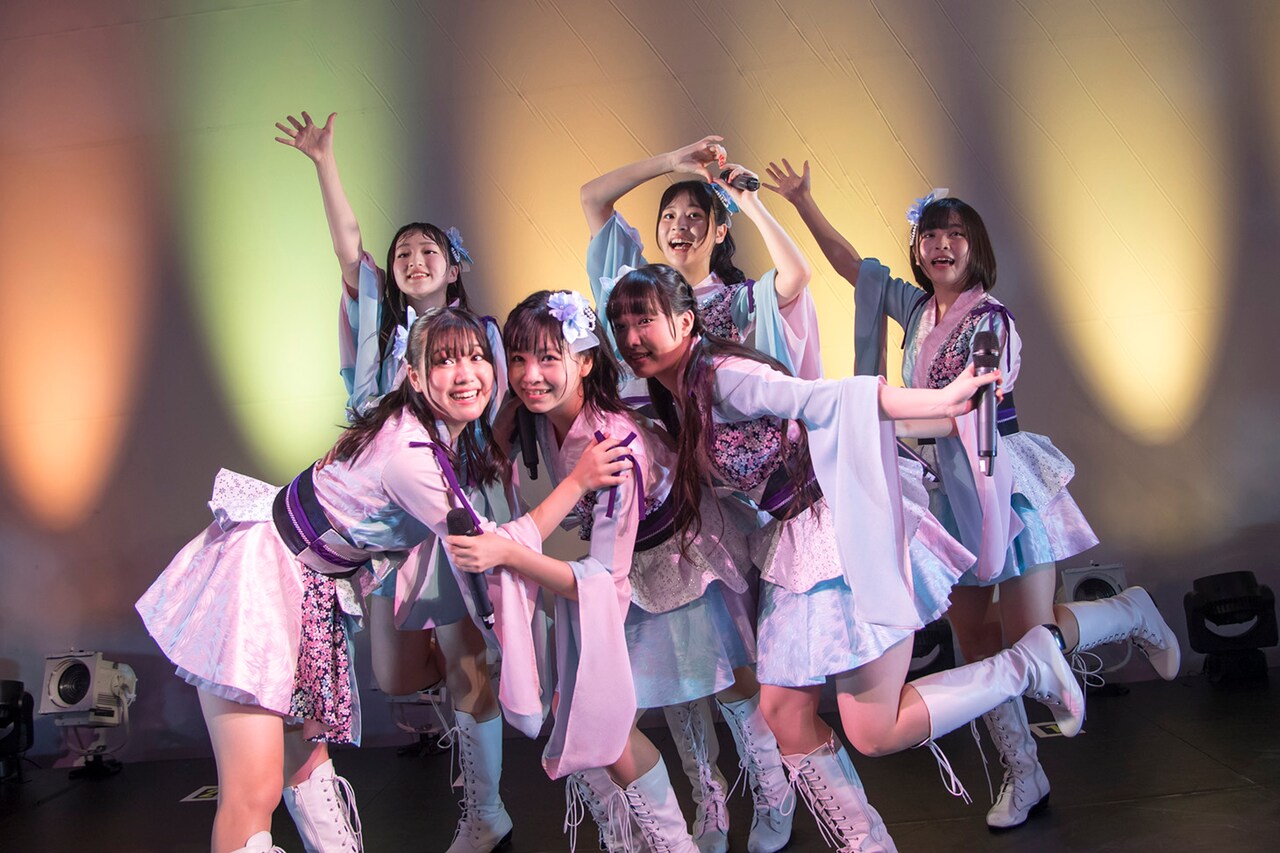 PiXMiX、祝福ムードに包まれたメジャーデビュー前夜のワンマンライブ