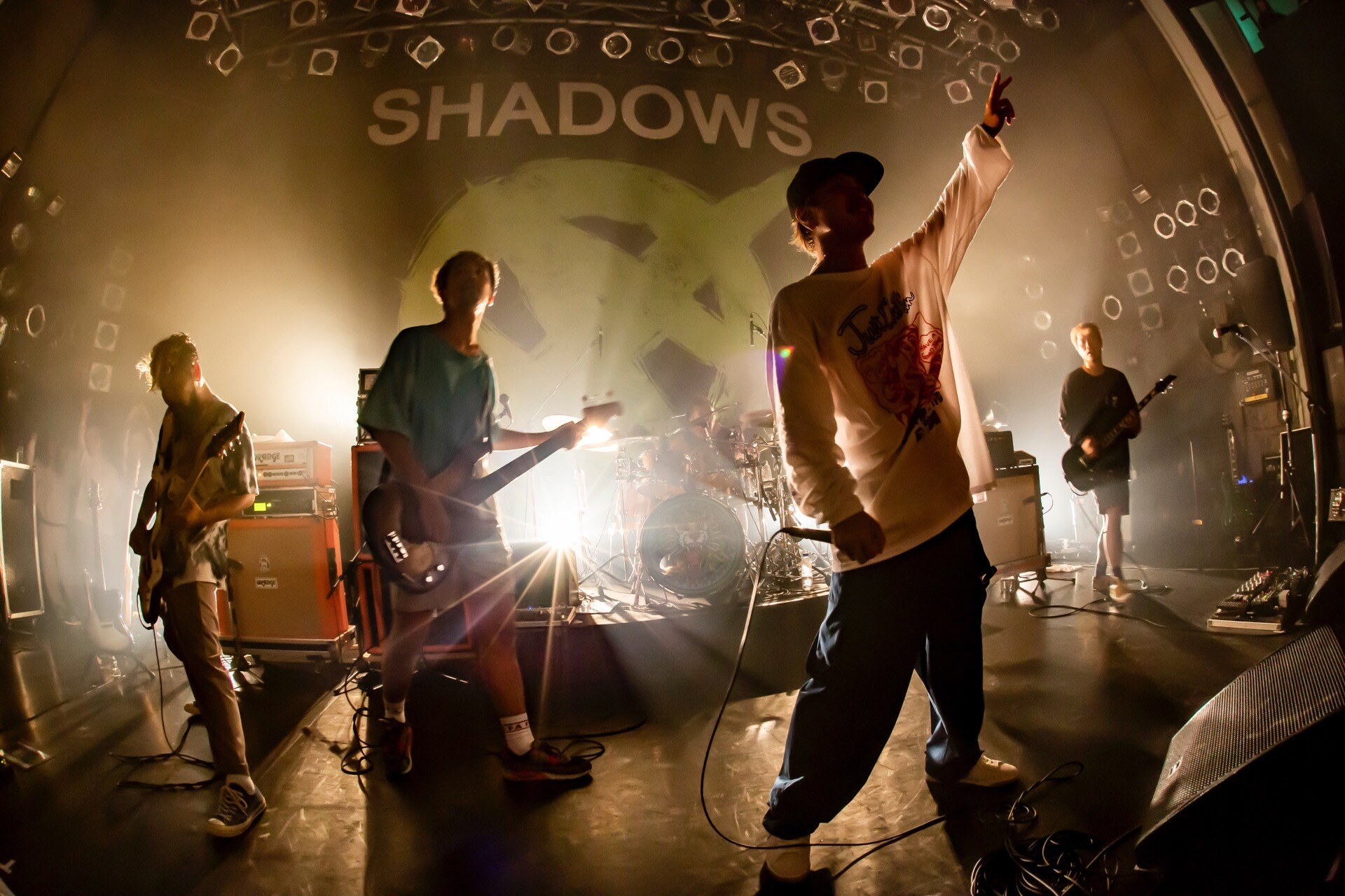 SHADOWS、O-WESTでENTH迎えツアーファイナル「俺たちは音楽で全員笑顔