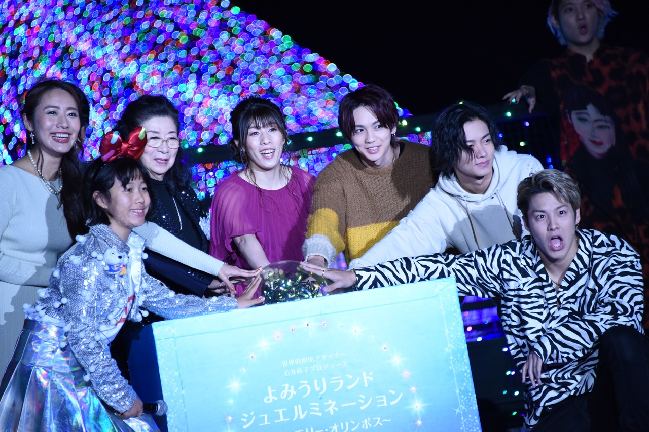 「よみうりランド ジュエルミネーション 2019-2020」点灯式の様子。