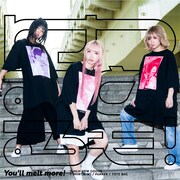 フォトプリントBIG-Tシャツを着用したゆるめるモ！。
