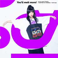 新グッズを身に付けたけちょん。