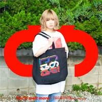 新グッズを身に付けたしふぉん。