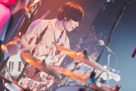 バンビ(B)(撮影:真島洸)