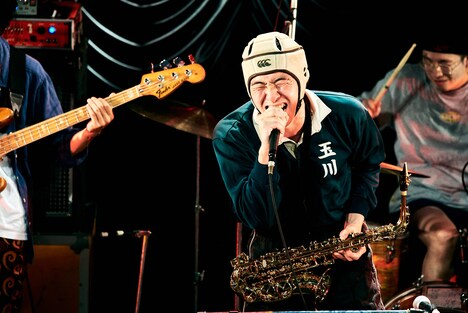 ワトソン（Vo）（撮影：宇佐美亮）