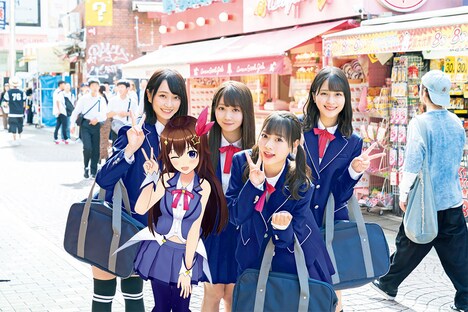 「週刊ビッグコミックスピリッツ」48号より=LOVE、ときのそら。