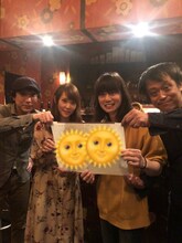 中央左からアヤノ（B, Cho / BOY FROM HELL）、長島アキト（B / 本棚のモヨコ）。