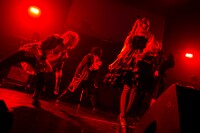 アナタシアとメイリア（Vo / GARNiDELiA）。（撮影：冨田味我）