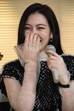 笑顔の知英。