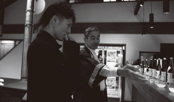 「MIYAVI SAKE」をプロデュースするMIYAVI。