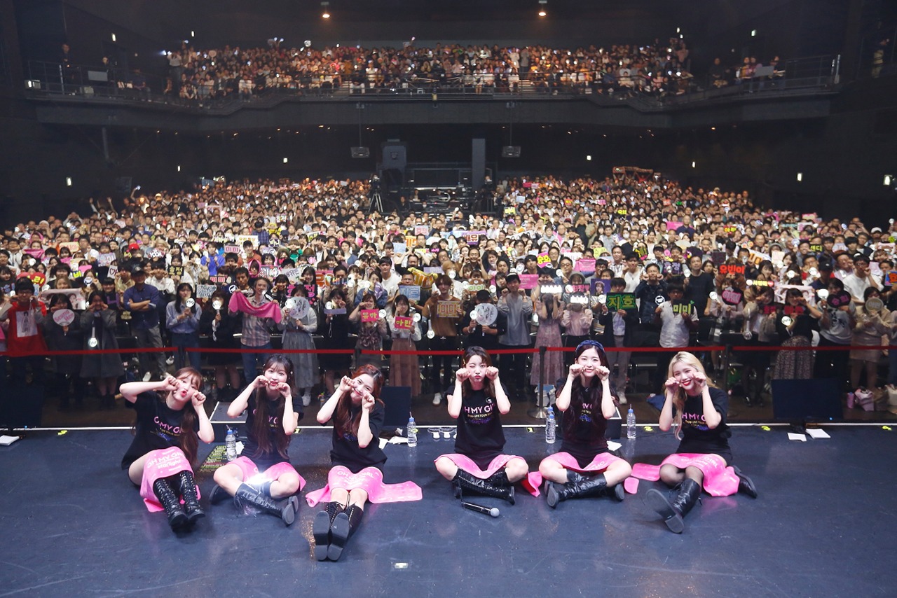 「OH MY GIRL Zepp LIVE TOUR 2019 'starlight'」Zepp Tokyo公演の様子。（写真提供：ソニー・ミュージックレーベルズ）