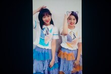 中山莉子と柏木ひなたによるTik Tokの動画のワンシーン。